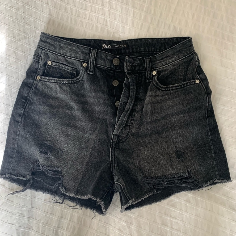 High waisted black denim shorts